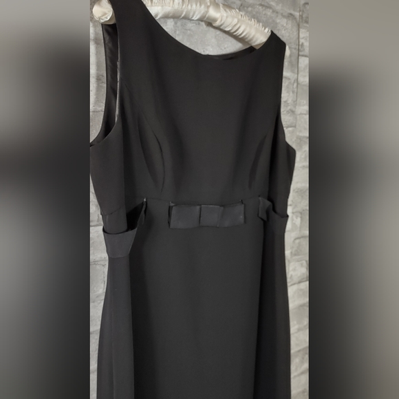 Evan Picone Empire Waist Sheath Dress - Picture 1 of 8